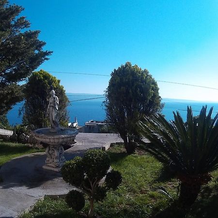 Apartamento Apartman Horizont Omiš Exterior foto