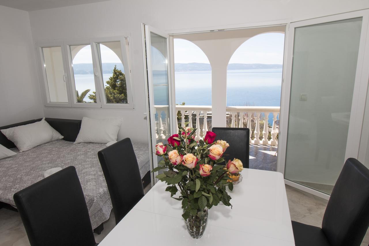 Apartamento Apartman Horizont Omiš Exterior foto