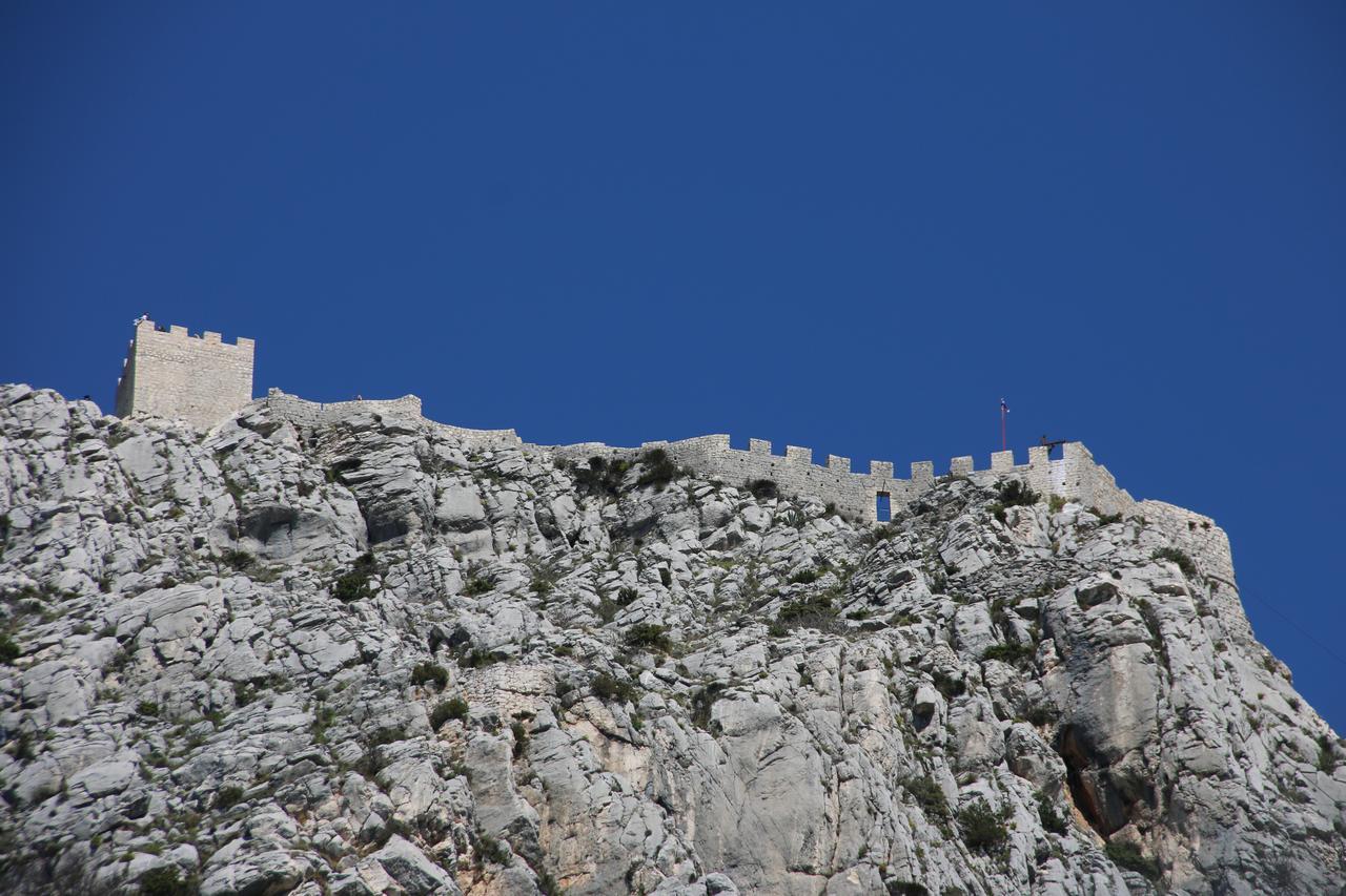 Apartamento Apartman Horizont Omiš Exterior foto
