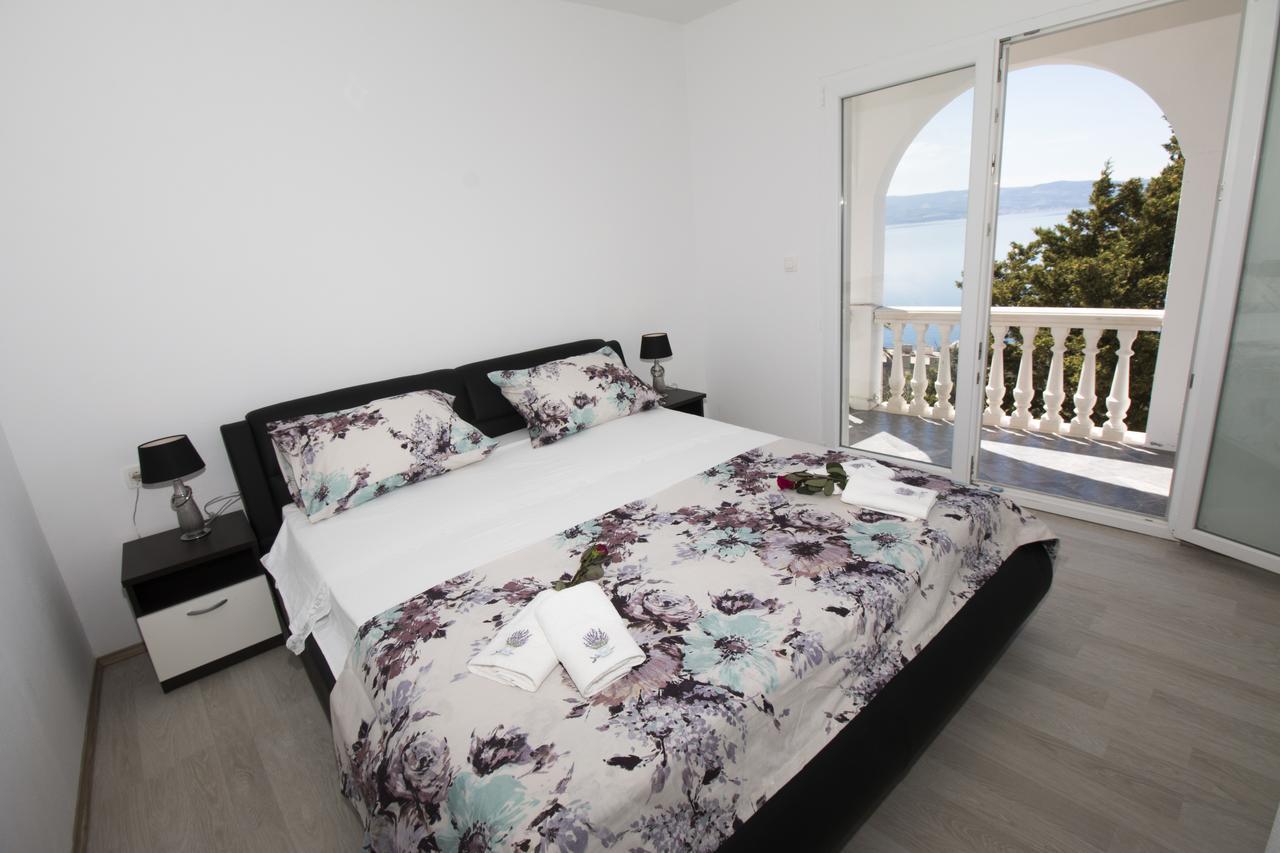 Apartamento Apartman Horizont Omiš Exterior foto