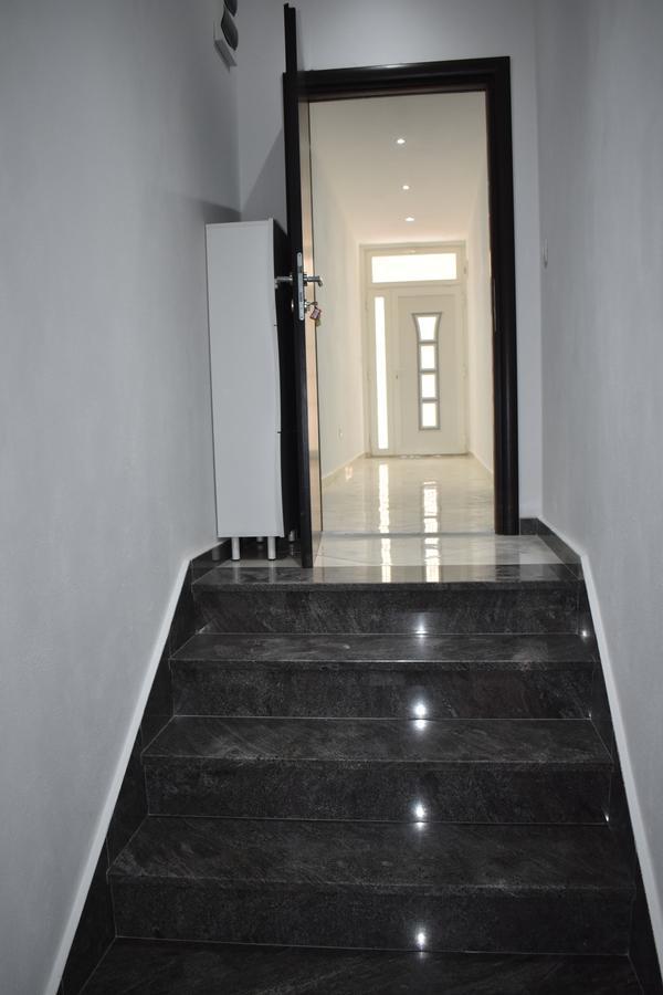 Apartamento Apartman Horizont Omiš Exterior foto