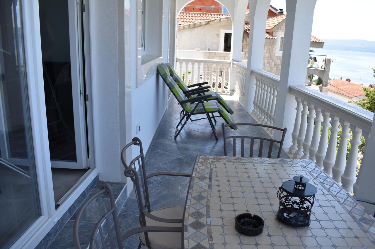 Apartamento Apartman Horizont Omiš Exterior foto